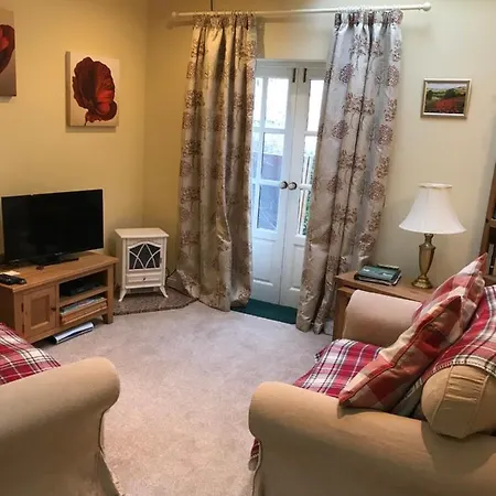 Courtyard Holiday home